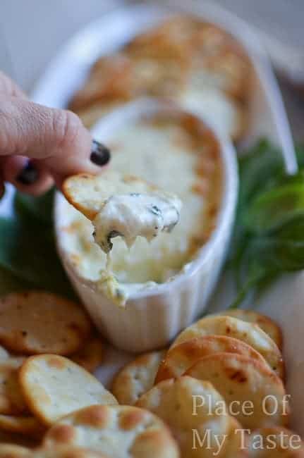 HOT SPINACH & ARTICHOKE DIP , perfect appetizer for your next get together.