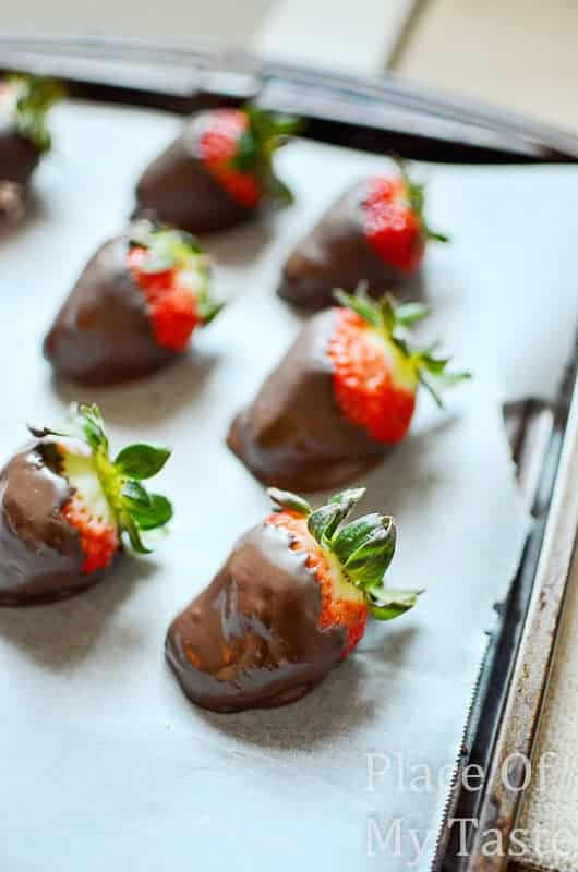 Chocolate dipped strawberries @placeofmytaste.com-4