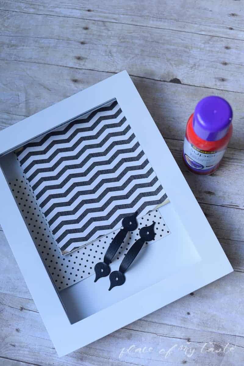 DIY TRAY from an old  picture frame 