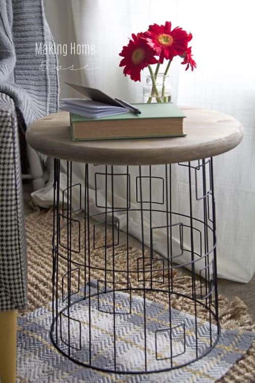 Laundry-Basket-End-Table