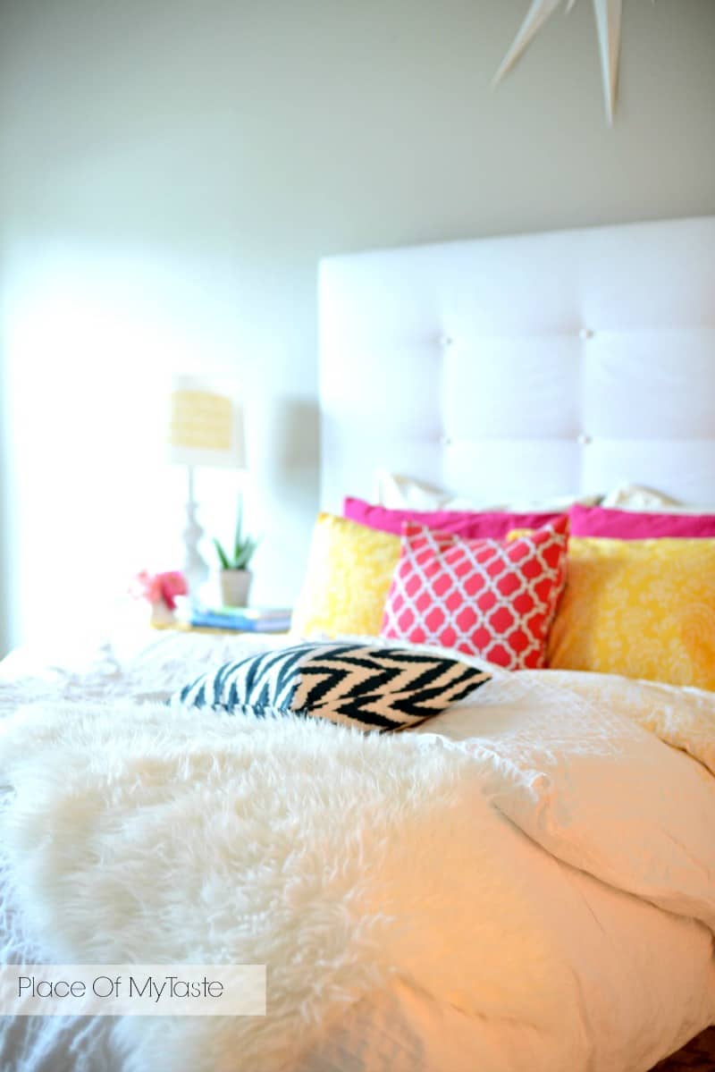 BRIGHT & BOLD DESIGNS PILLOW COVER GIVEAWAY