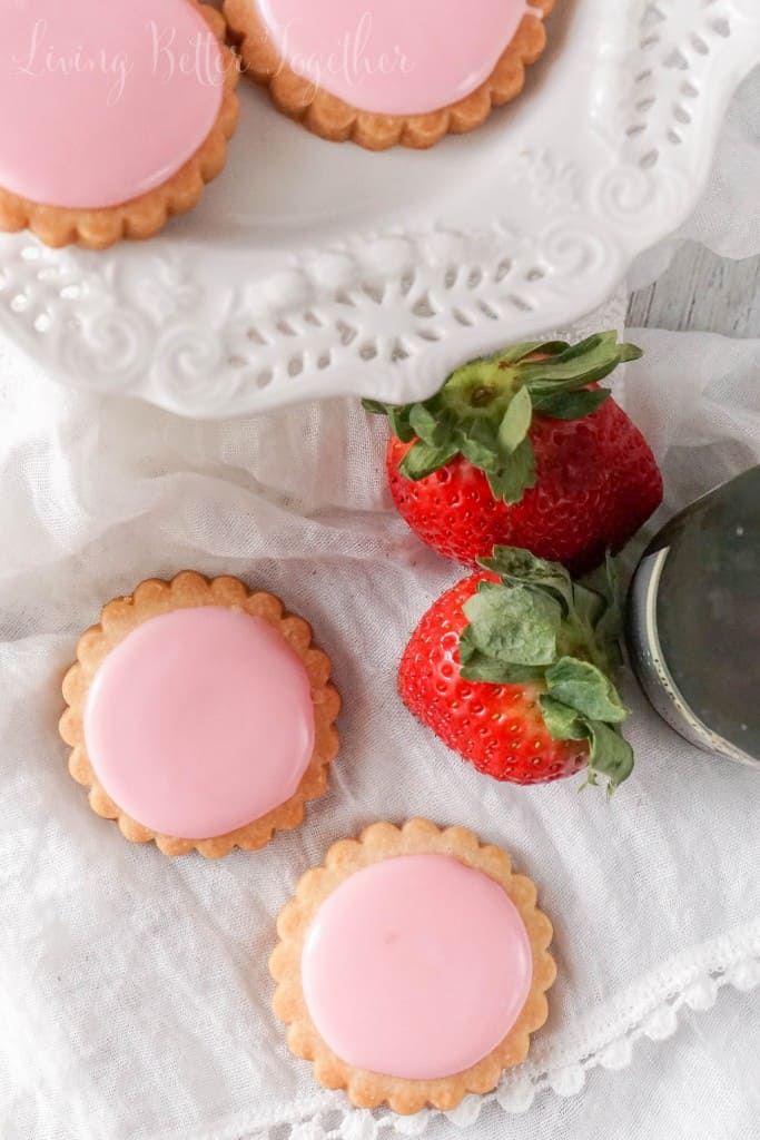These Strawberry Champagne Shortbread Cookies are light and flakey and perfect for a quick Valentine's Day treat!