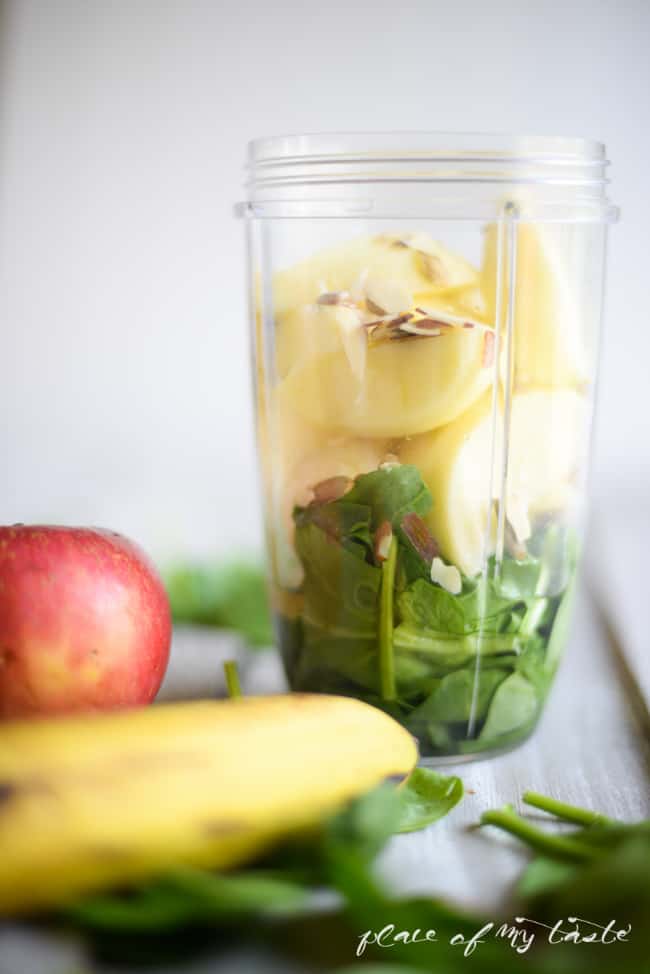 Healthy Recipes - Green Smoothie Recipe by placeofmytaste.com