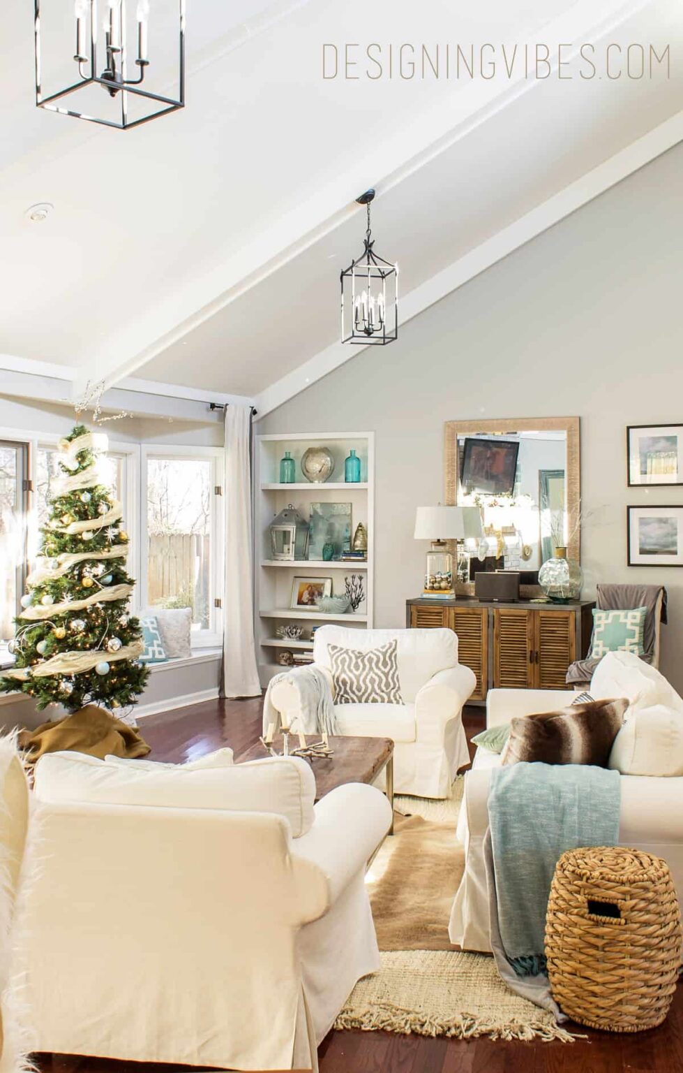 BEAUTIFUL CHRISTMAS HOME TOURS - Place Of My Taste