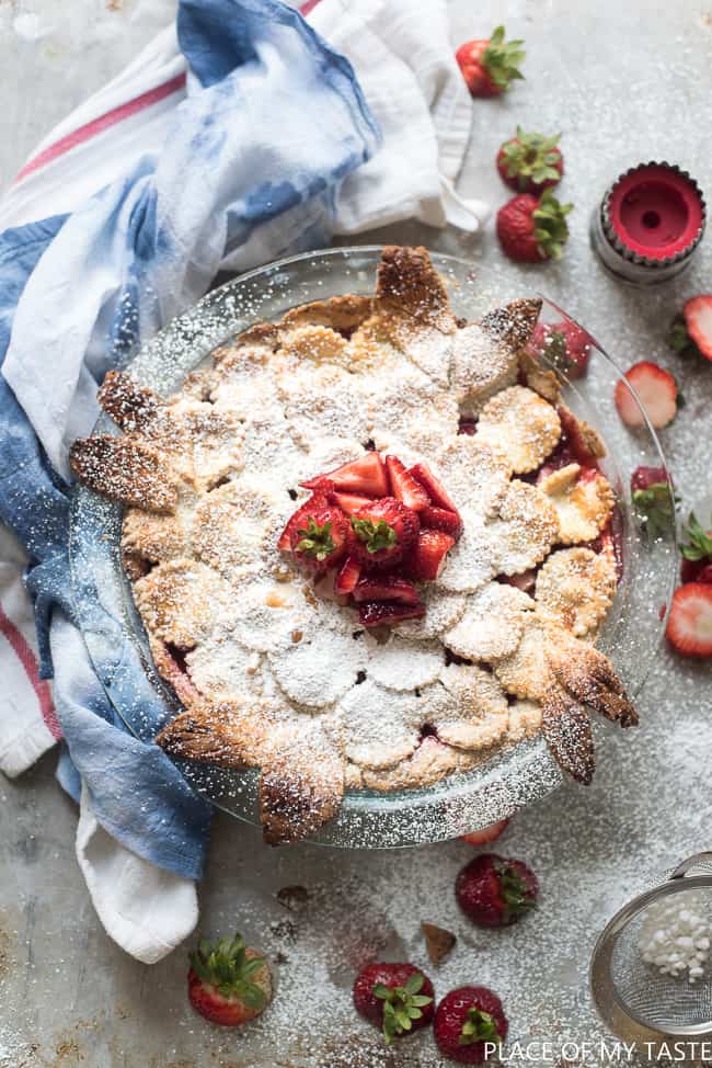 The best strawberry pie recipe. Fresh strawberries makes this pie delicious.-8