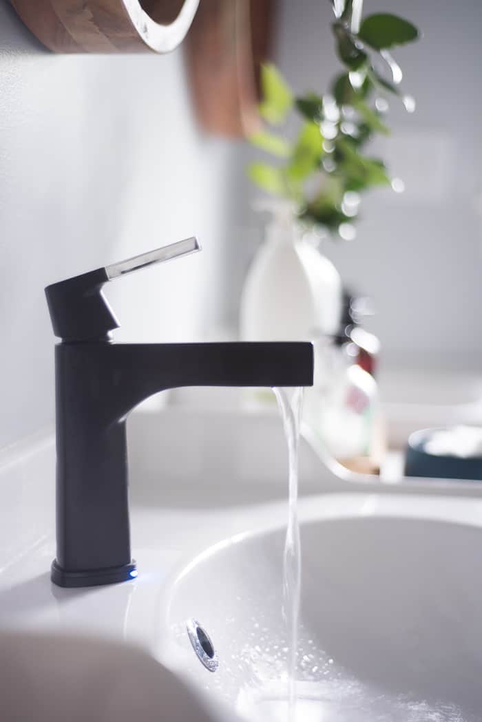 bathroom-update-with-delta-faucet-1-4