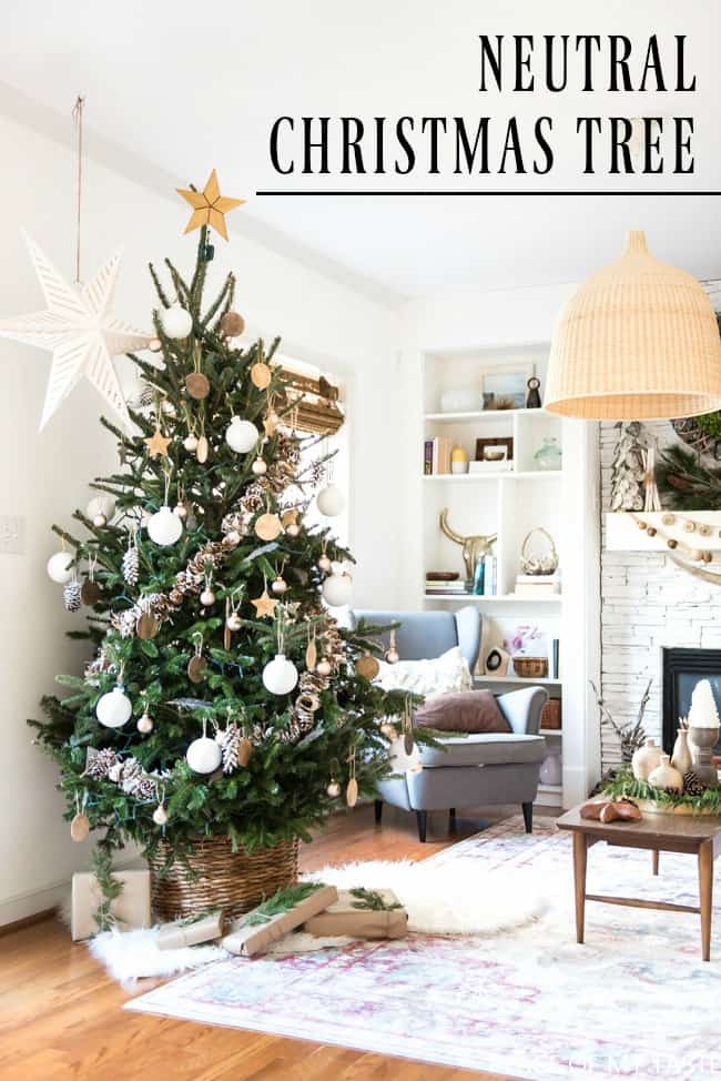 10 unexpected, out of the box Christmas tree decor ideas using