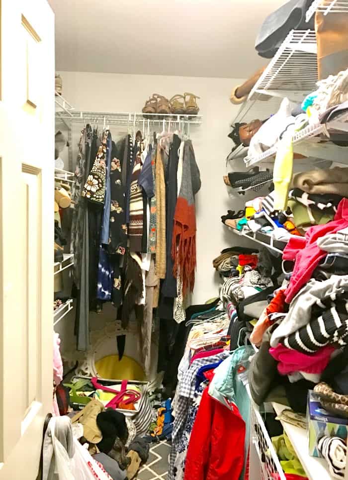 HOW TO PURGE YOUR CLOSET