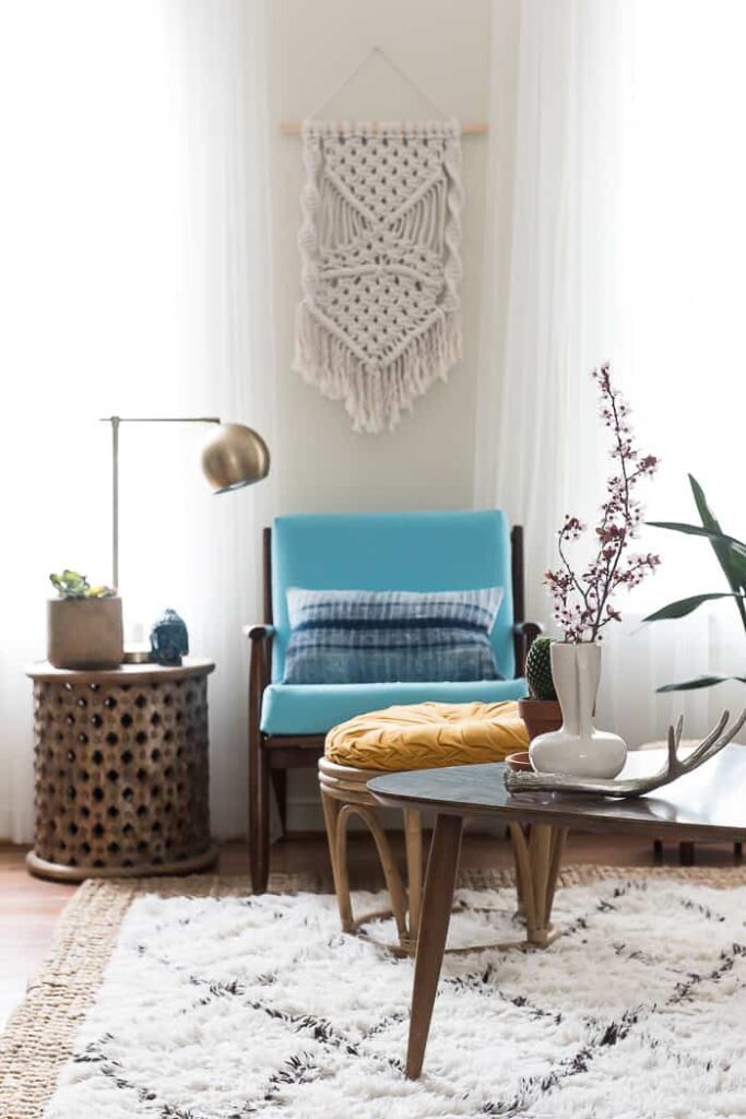 Tour: Seasonal Simplicity Home Tour for Spring time of 2017.
