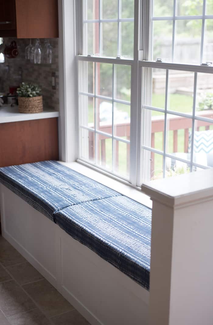 Bench under best sale window in kitchen