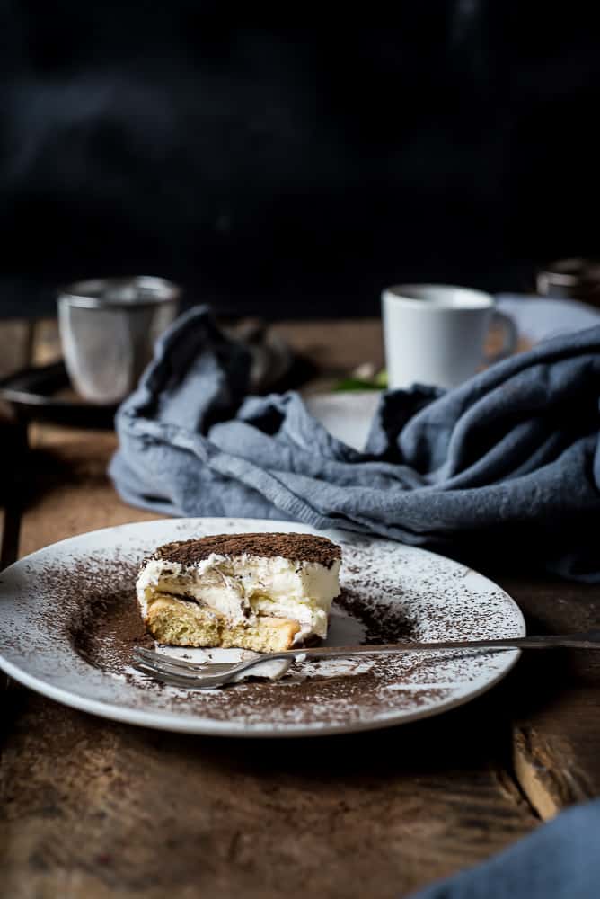 TIRAMISU CHEESECAKE BITES