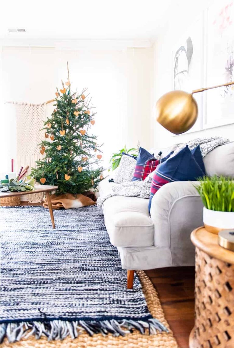 COZY LIVING ROOM FOR THE HOLIDAYS WITH IKEA