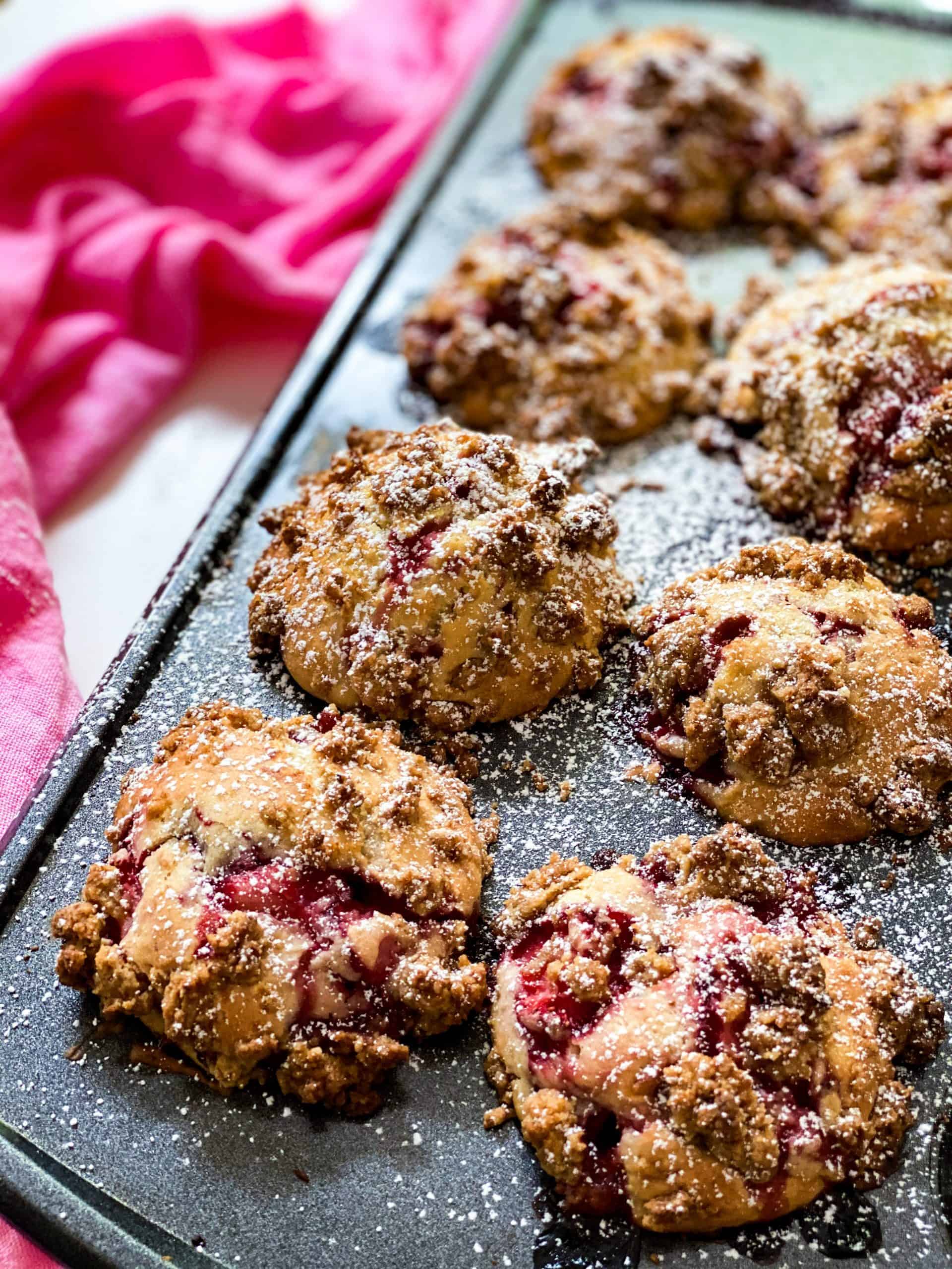 Strawberry Crumble Muffins