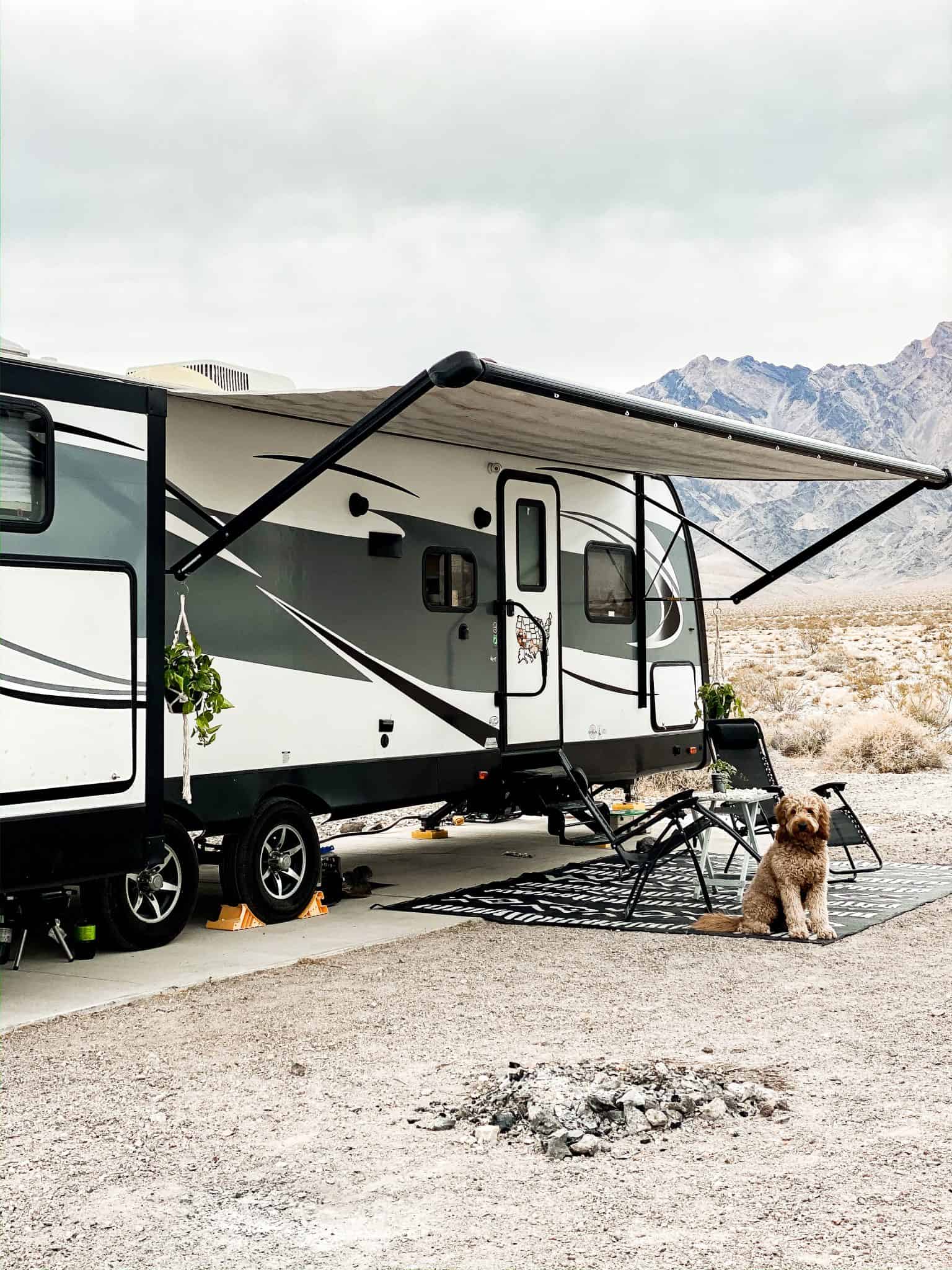 STYLISH AND DURABLE CAMPING RUG