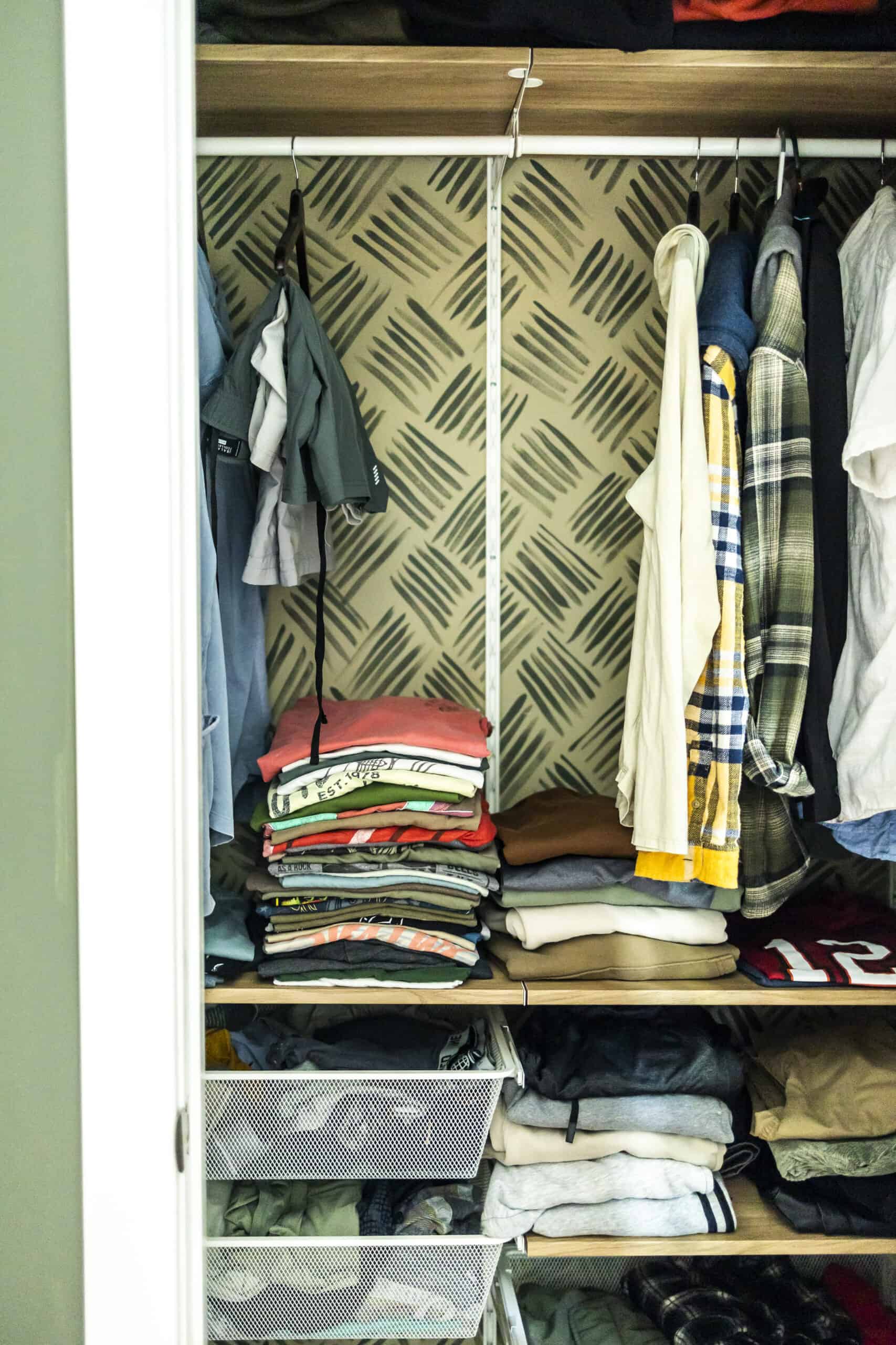 Boys Bedroom Closet with DIY wall pattern